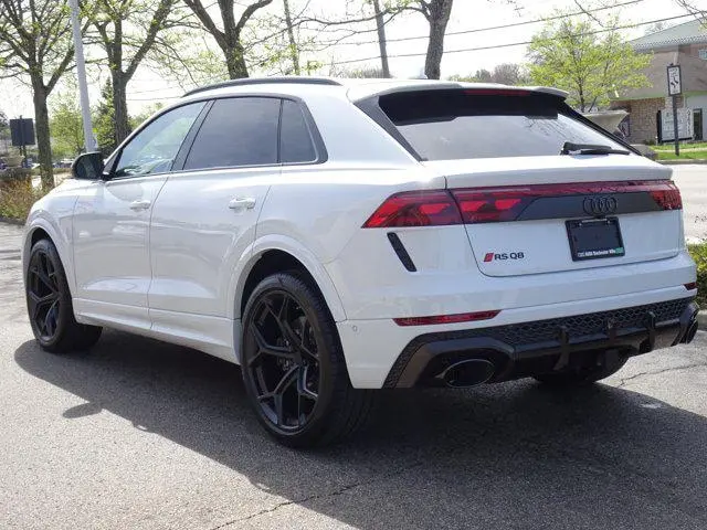 2026 Audi RS Q8 Base photo 3