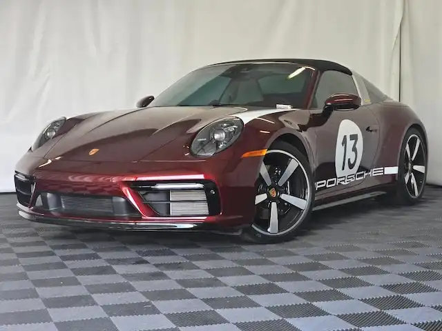 2021 Porsche 911 Targa 4S Heritage Edition's photo