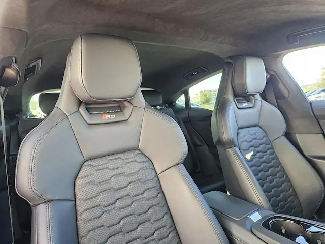 2024 Audi RS e-tron GT Base photo 3