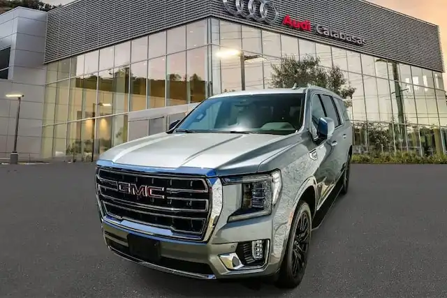 2024 GMC Yukon 4WD SLT's photo