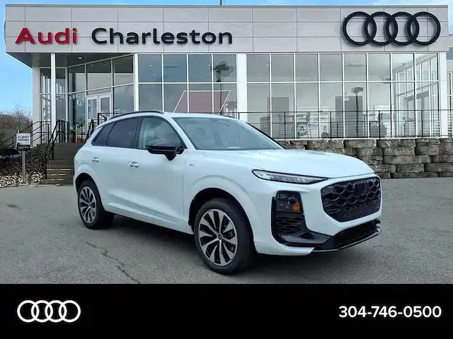 2026 Audi Q3 S line quattro's photo