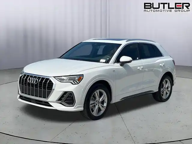 2023 Audi Q3 45 TFSI S Line Premium Plus quattro's photo