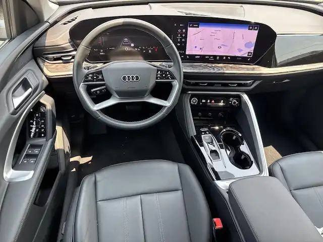 2025 Audi Q5 40 Premium's photo