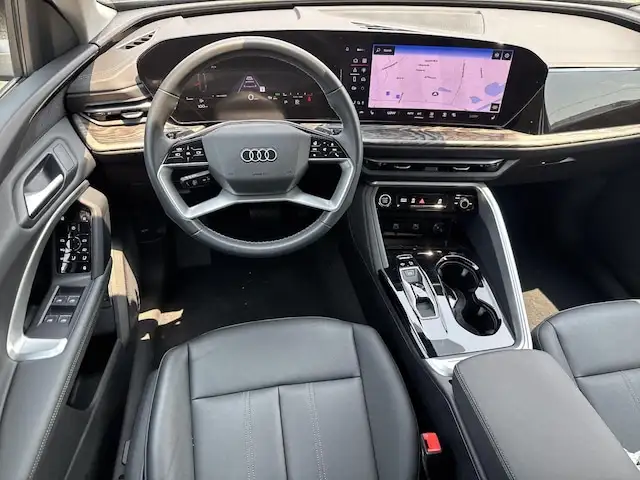 2025 Audi Q5 40 Premium's photo