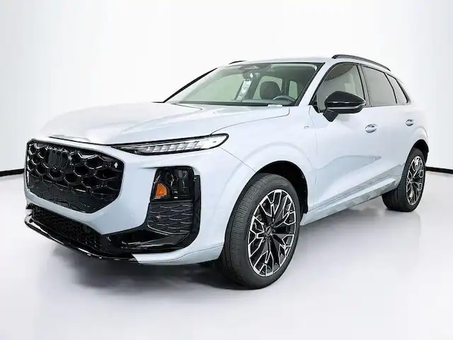 2026 Audi Q3 S line quattro's photo