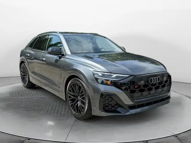 2026 Audi SQ8 Premium Plus quattro's photo