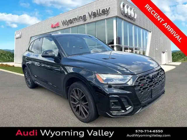 2023 Audi SQ5 Premium Plus's photo