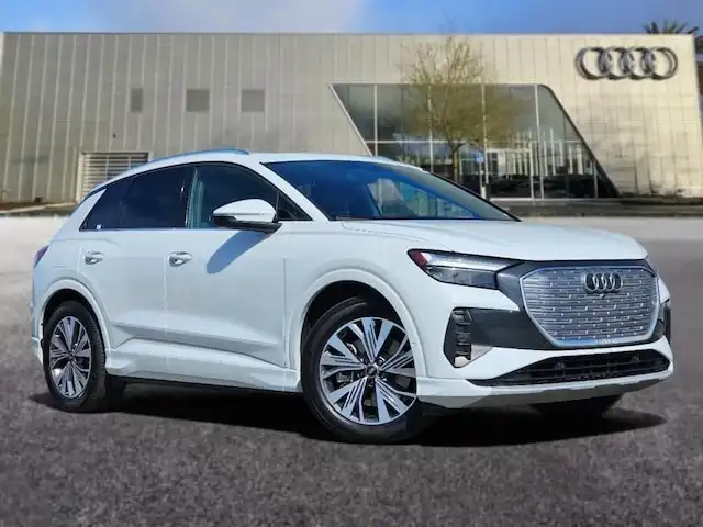 2023 Audi Q4 e-tron 40 Premium Plus's photo
