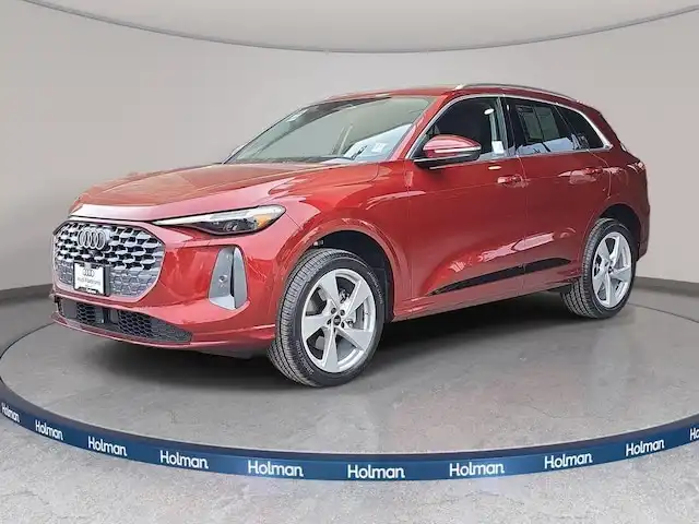 2025 Audi Q5 Premium Plus quattro's photo