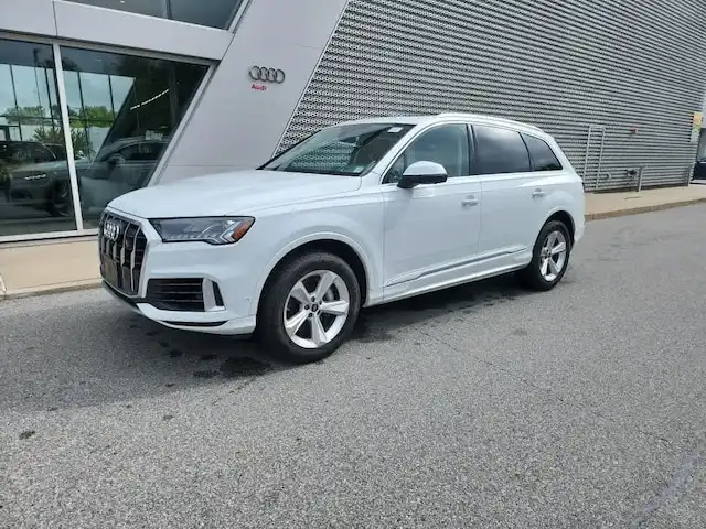 2023 Audi Q7 45 Premium Plus quattro Tiptronic's photo