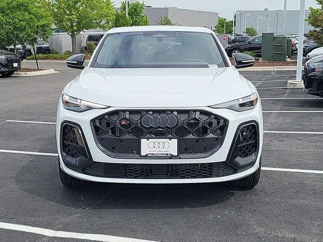 2026 Audi SQ5 Sportback Premium Plus quattro photo 3