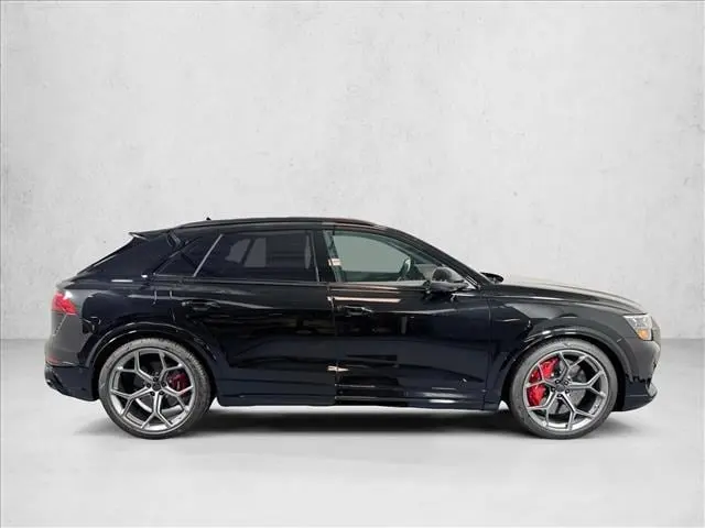 2026 Audi RS Q8 Base photo 4