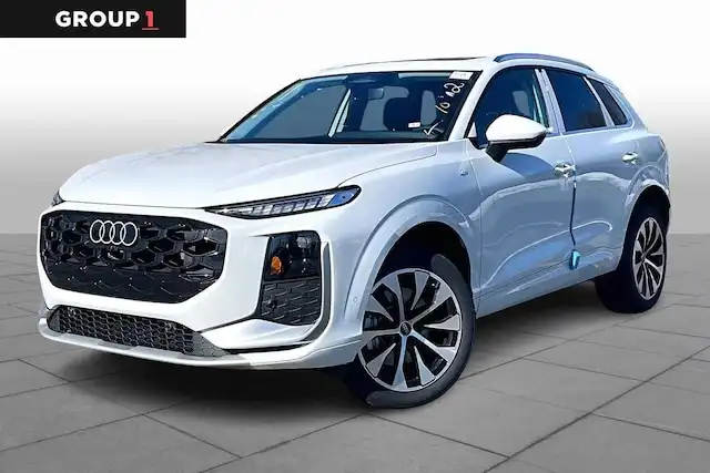 2026 Audi Q3 S Line quattro's photo