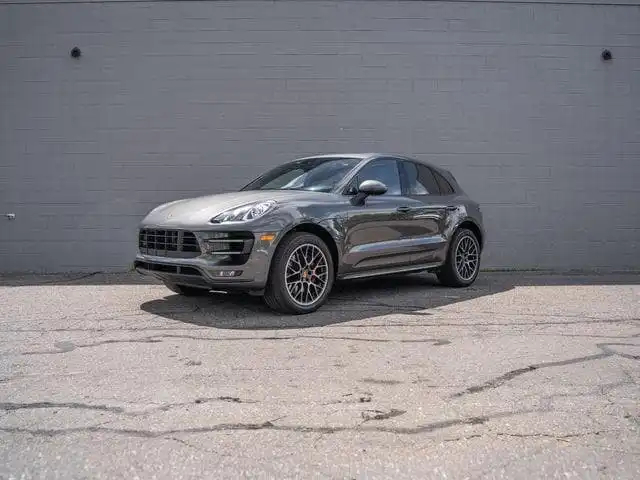 2015 Porsche Macan Turbo's photo
