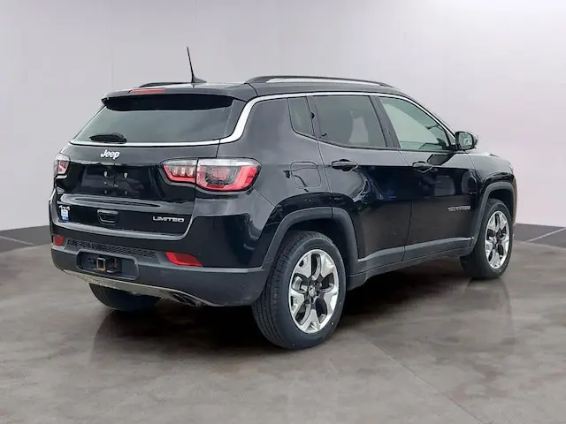 2017 Jeep Compass Limited 4WD photo 4