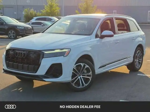 2025 Audi Q7 45 Premium Plus quattro Tiptronic's photo