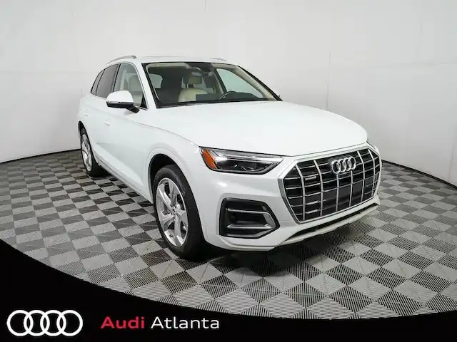 2021 Audi Q5 45 Premium Plus's photo