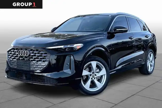 2026 Audi Q5 Premium Plus quattro's photo