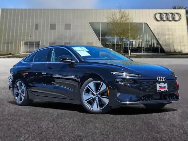 2024 Audi Q8 e-tron 114 kWh Premium quattro 55's photo