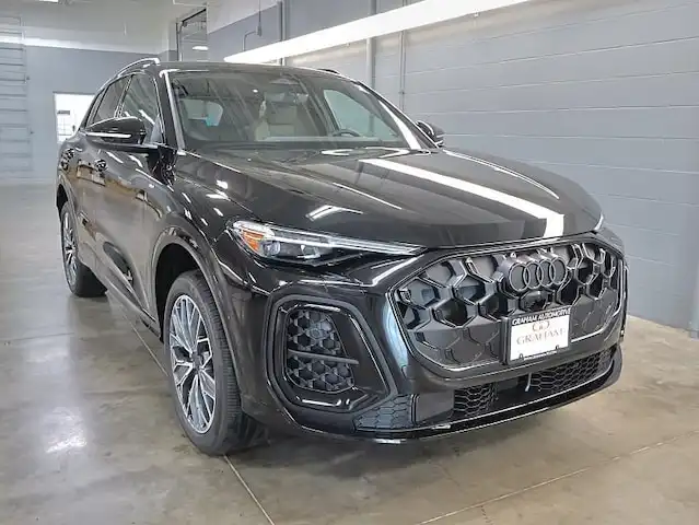 2026 Audi Q5 Premium Plus quattro's photo