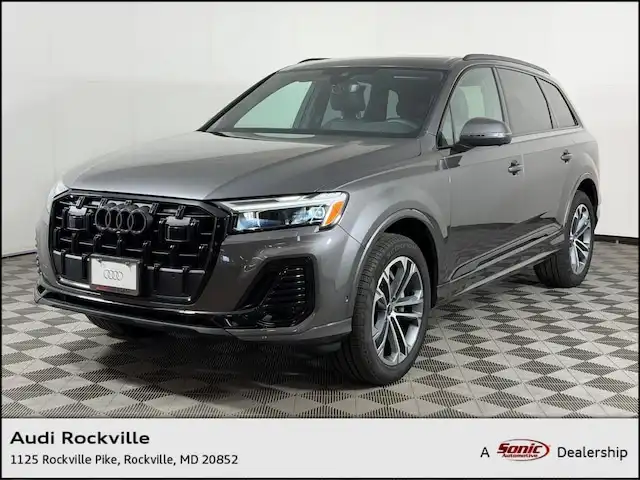 2025 Audi Q7 45 Premium quattro Tiptronic's photo