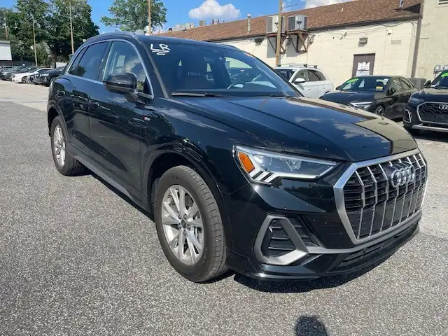 2023 Audi Q3 45 TFSI S Line Premium quattro's photo