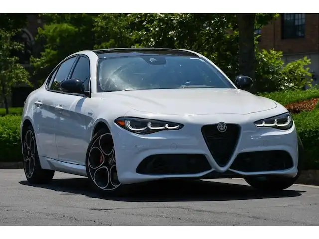 2024 Alfa Romeo Giulia Veloce AWD's photo