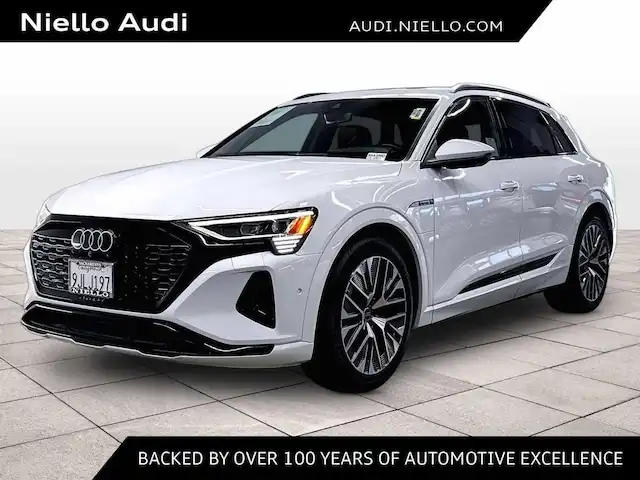 2024 Audi Q8 e-tron 114 kWh Premium Plus quattro 55's photo