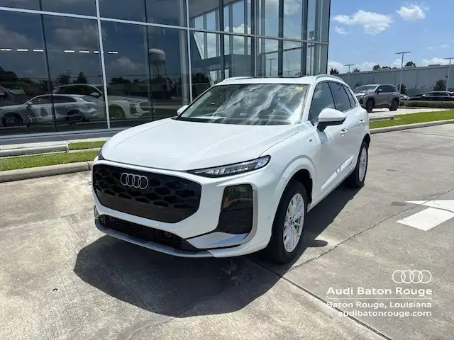 2026 Audi Q3 S line quattro's photo