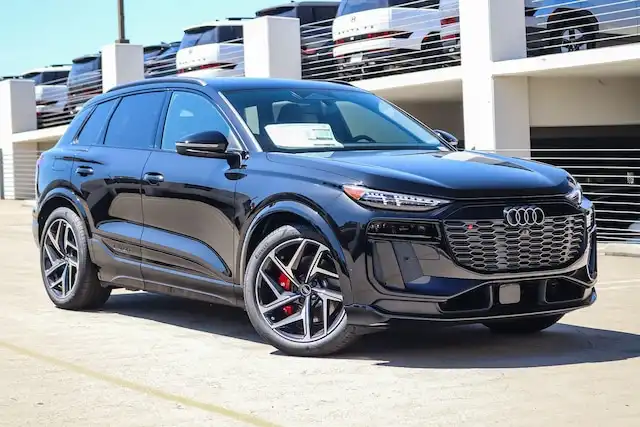 2027 Audi SQ6 e-tron Premium Plus quattro's photo