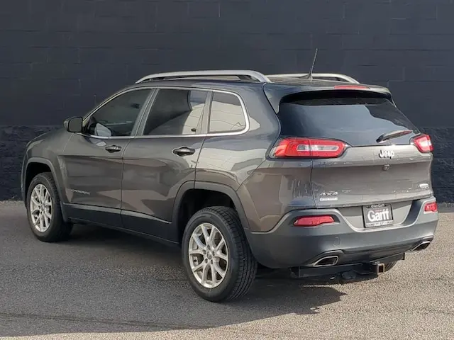 2016 Jeep Cherokee Latitude 4WD photo 5