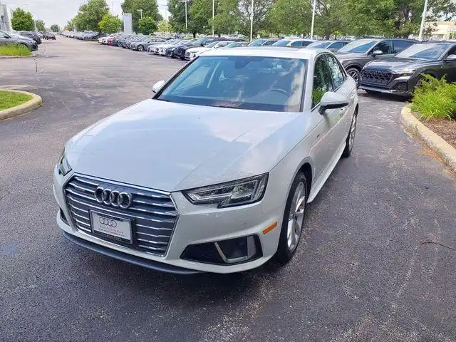 2019 Audi A4 2.0T quattro S tronic Premium Plus's photo