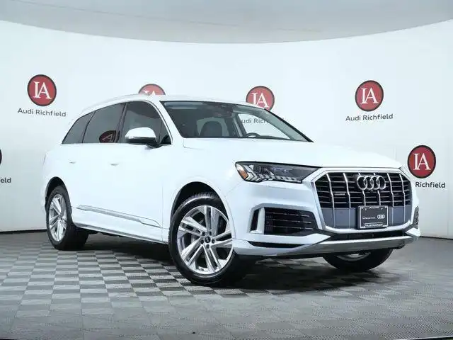 2023 Audi Q7 55 Premium quattro Tiptronic's photo