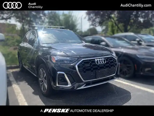 2023 Audi Q5 45 Premium Plus's photo