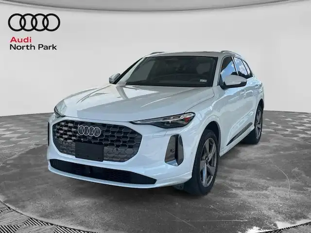 2025 Audi Q5 40 Premium Plus's photo