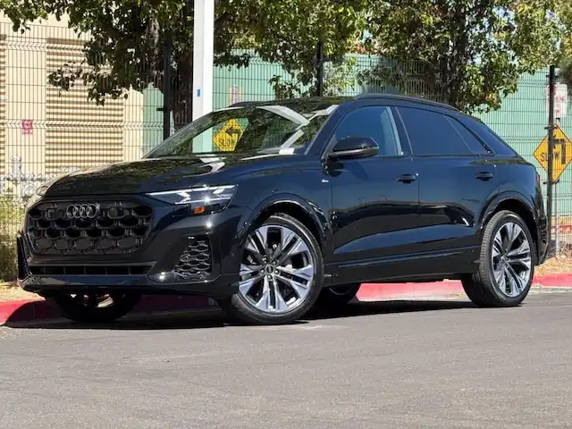 2026 Audi Q8 55 Premium Plus quattro Tiptonic's photo