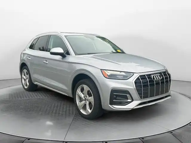 2021 Audi Q5 45 Premium Plus's photo