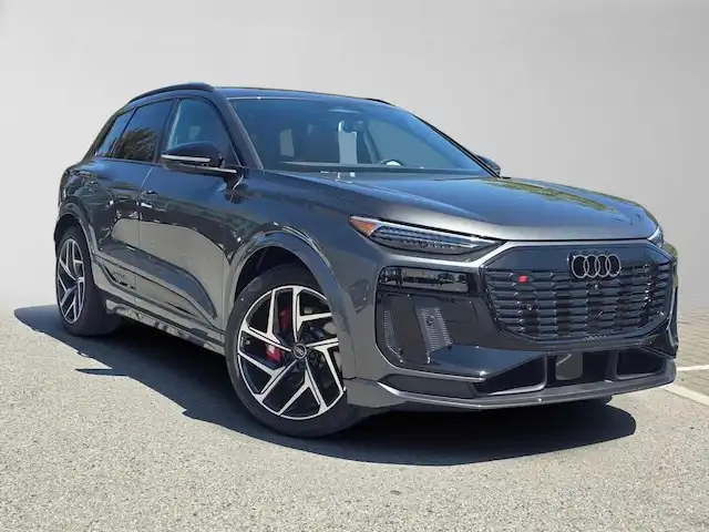 2027 Audi SQ6 e-tron Prestige quattro's photo
