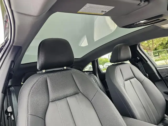2025 Audi A6 e-tron Premium Plus quattro photo 3