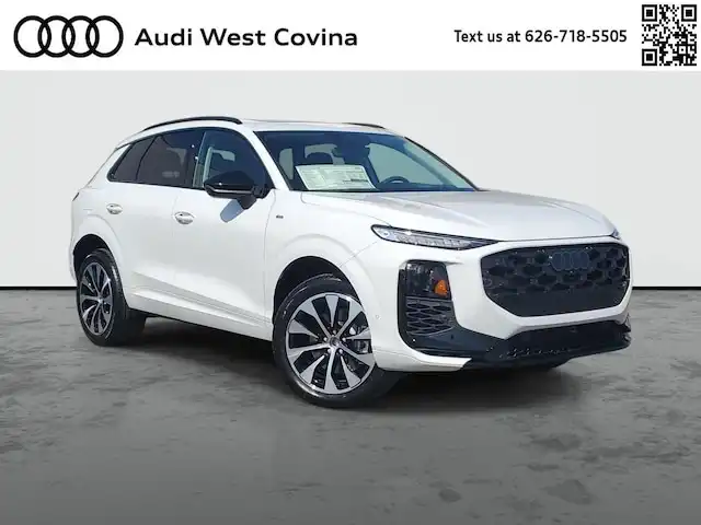 2026 Audi Q3 S Line quattro's photo