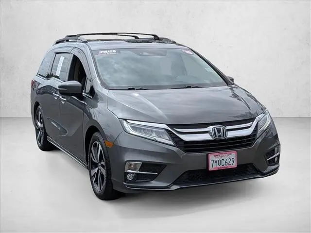 2018 Honda Odyssey Elite photo 3