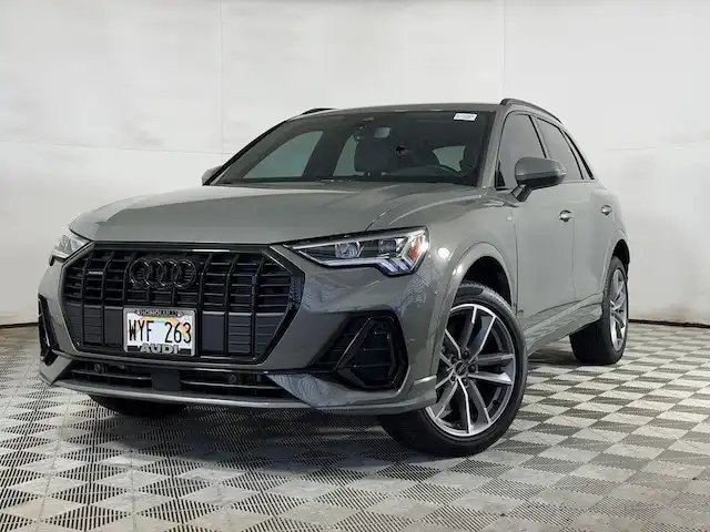 2024 Audi Q3 45 TFSI S Line Premium quattro's photo