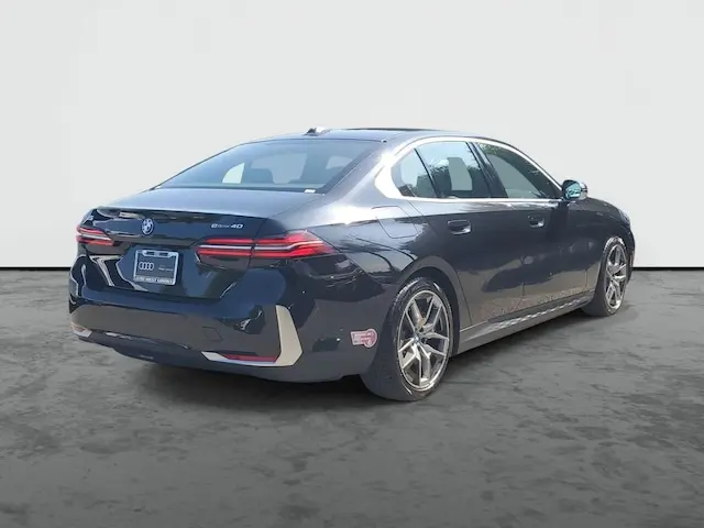 2024 BMW i5 eDrive40 photo 4