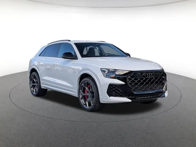 2026 Audi RS Q8 Base photo 3