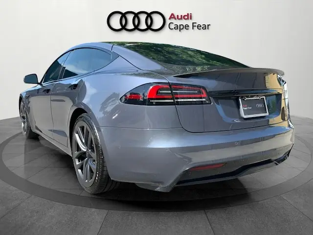 2023 Tesla Model S Plaid photo 4