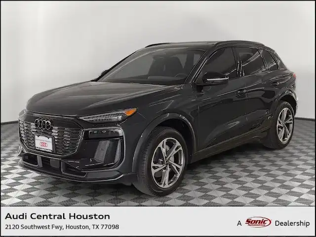 2027 Audi Q6 e-tron Premium Plus quattro's photo