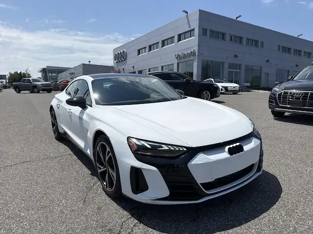 2024 Audi e-tron GT Premium Plus quattro's photo