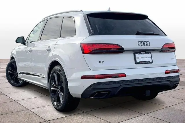2026 Audi Q7 55 Premium Plus quattro Tiptronic photo 3