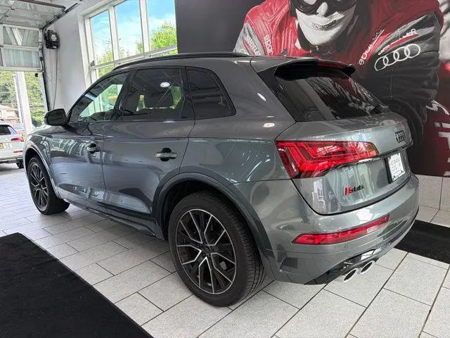 2023 Audi SQ5 Premium Plus photo 3