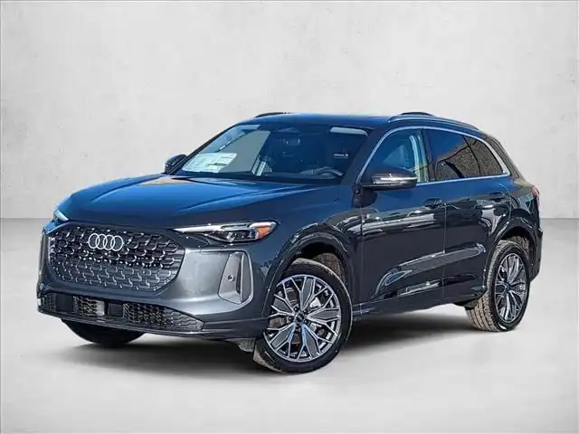 2025 Audi Q5 40 Premium Plus's photo